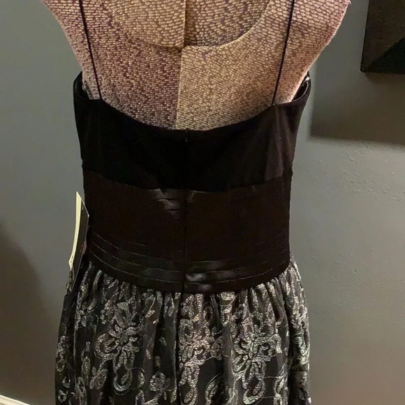 JS Boutique black velvet/satin/embroidered midi, 8 - Picture 7 of 7